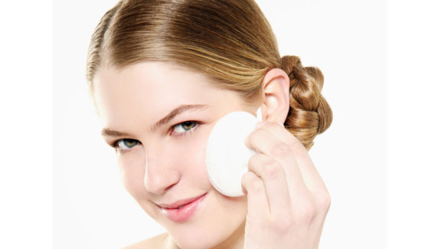 Cleaning your make-up sponge