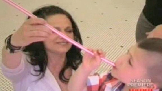 Mum throws sugar-addicted child elaborate candy fantasy preschool party
