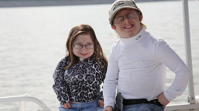 Smallest siblings in the world get reality show