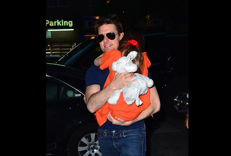 Tom Cruise is reunited with Suri