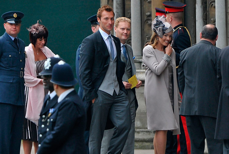 Royal Wedding guests arrive