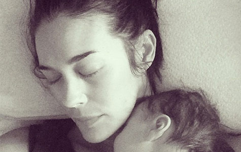 Megan Gale shares sweet baby River moments
