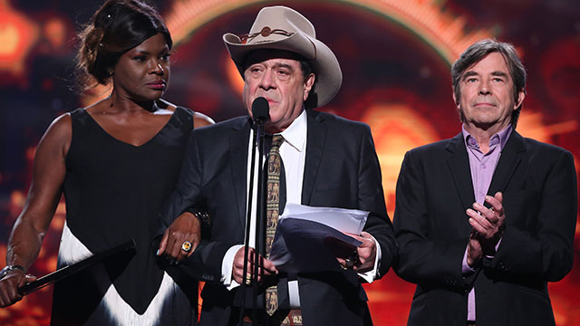 Molly Meldrum pays tribute to Phil Hughes as he is inducted into ARIAs hall of fame