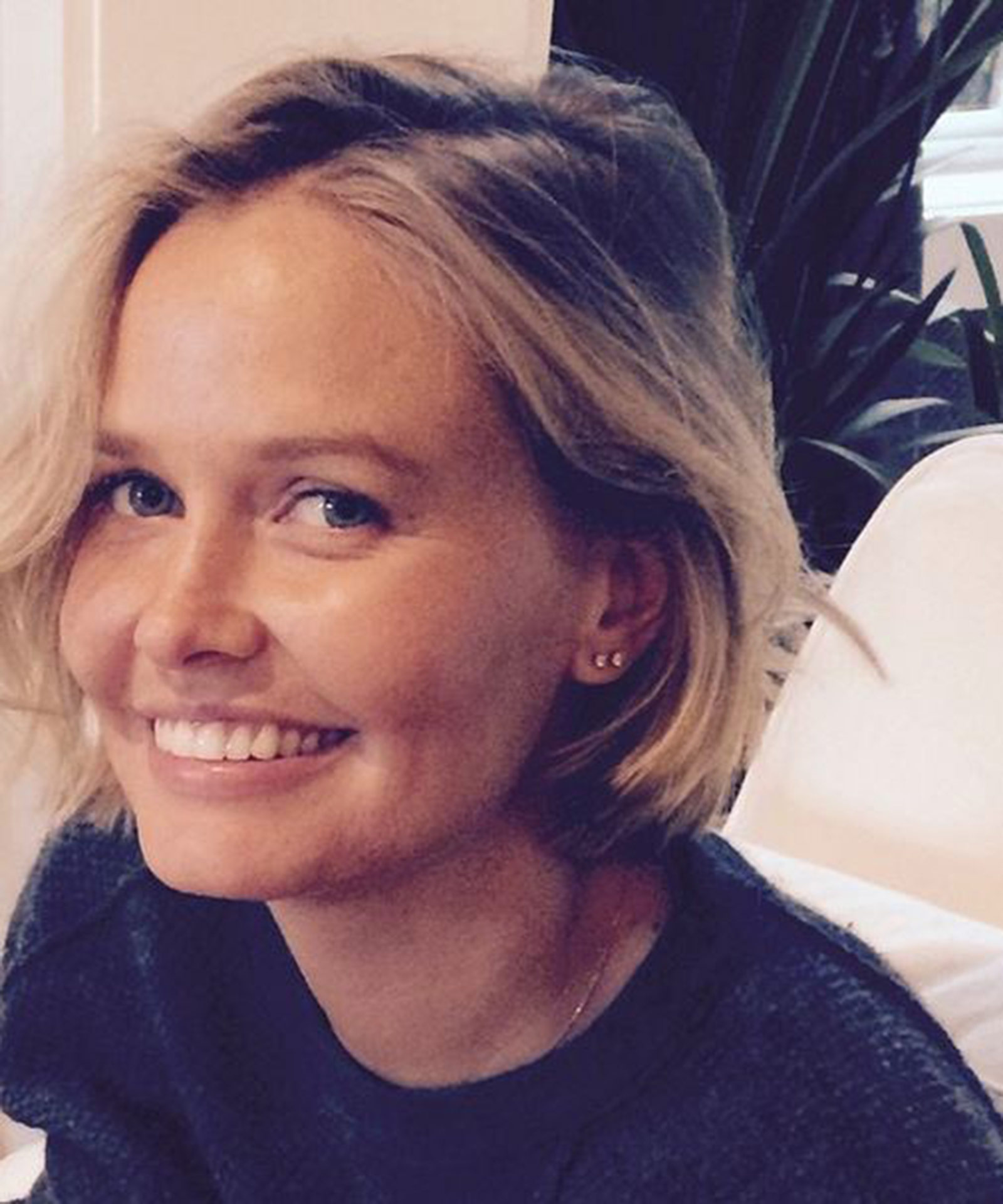 “Missing you already” Lara Bingle’s mum Sharon shares a beautiful make-up free snap of her daughter
