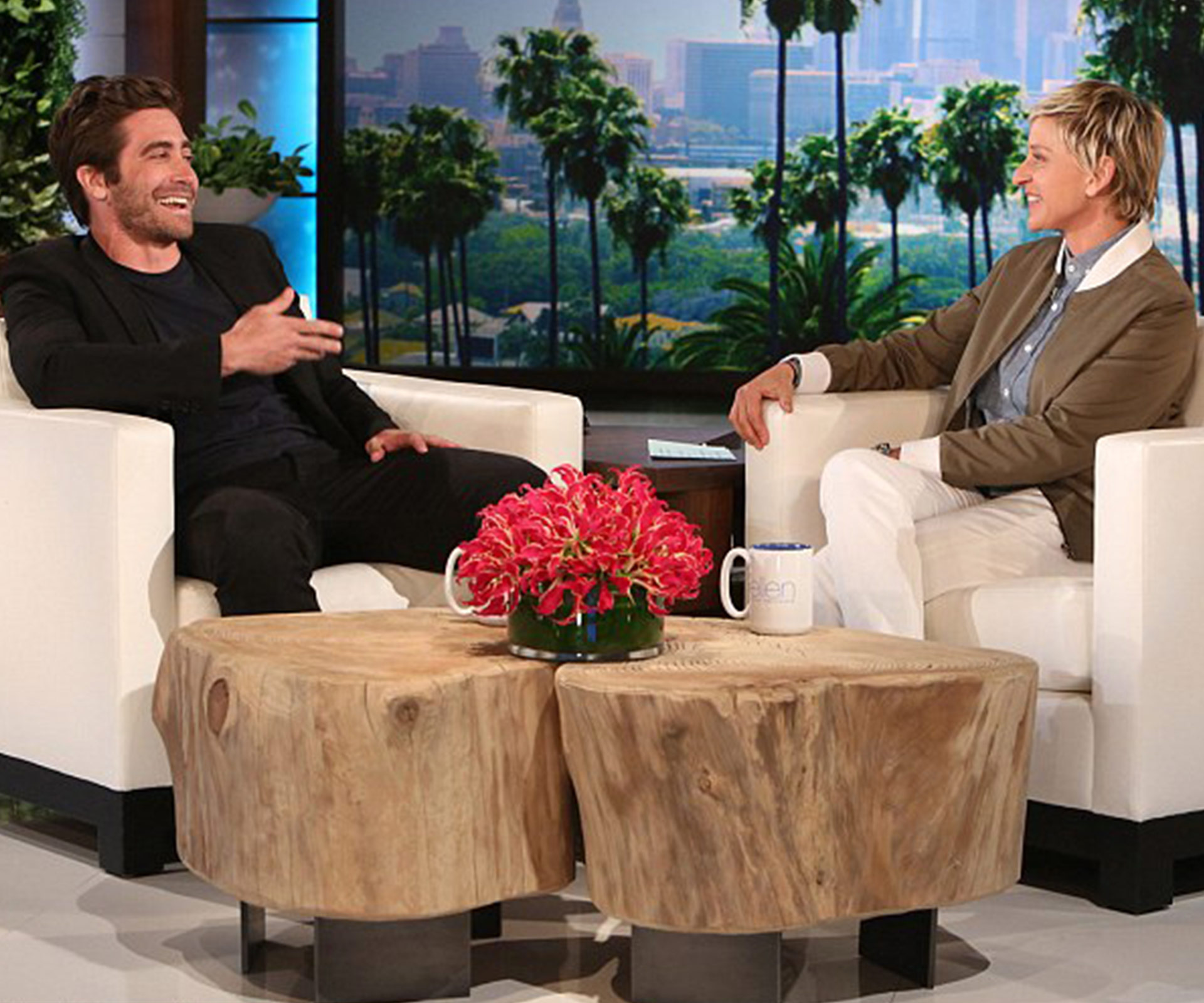 Want to date Jake Gyllenhaal? First dates are always at his mum’s place!