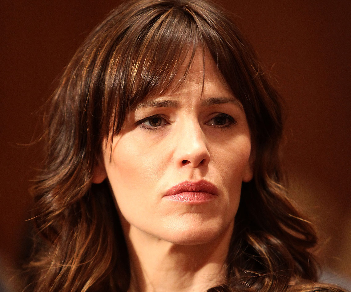 Jennifer Garner is “livid” as Ben Affleck denies reports that he cheated with the nanny