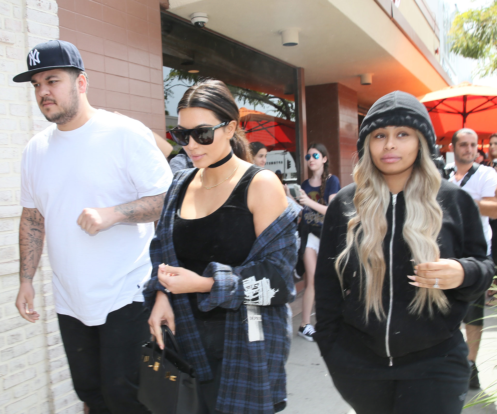 Kim Kardashian hangs out with ex BFF Blac Chyna and Rob Kardashian