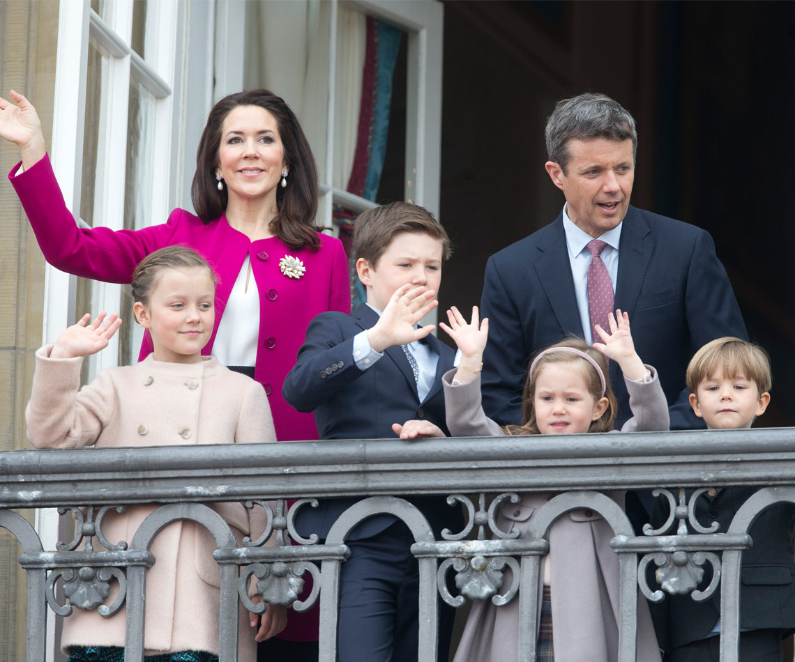 Princess Mary, Prince Frederik, Princess Isabella, Prince Christian, Princess Josephine, Prince Vincent 