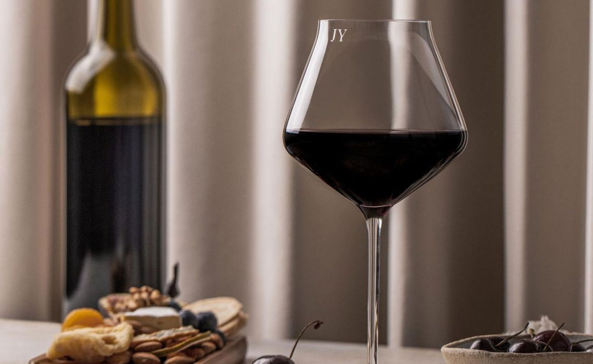 Make your next tipple a special one with these personalised wine glasses