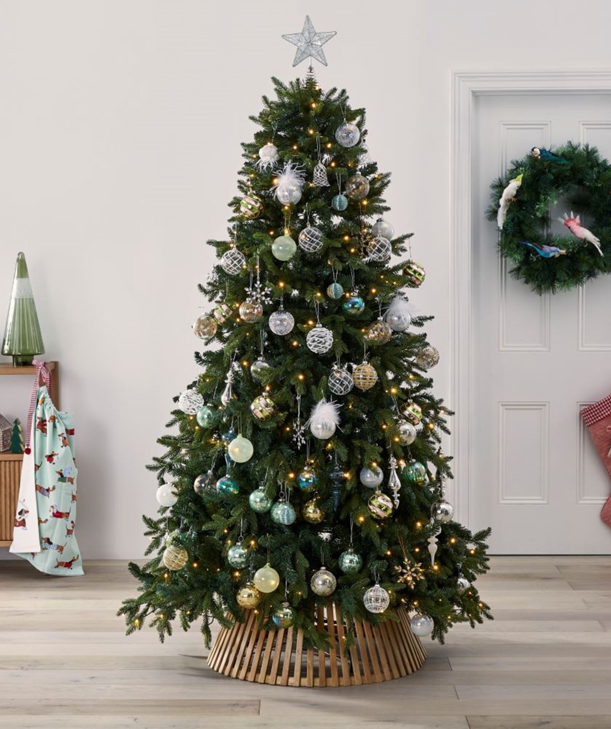 The Best Christmas Trees With Lights In Australia