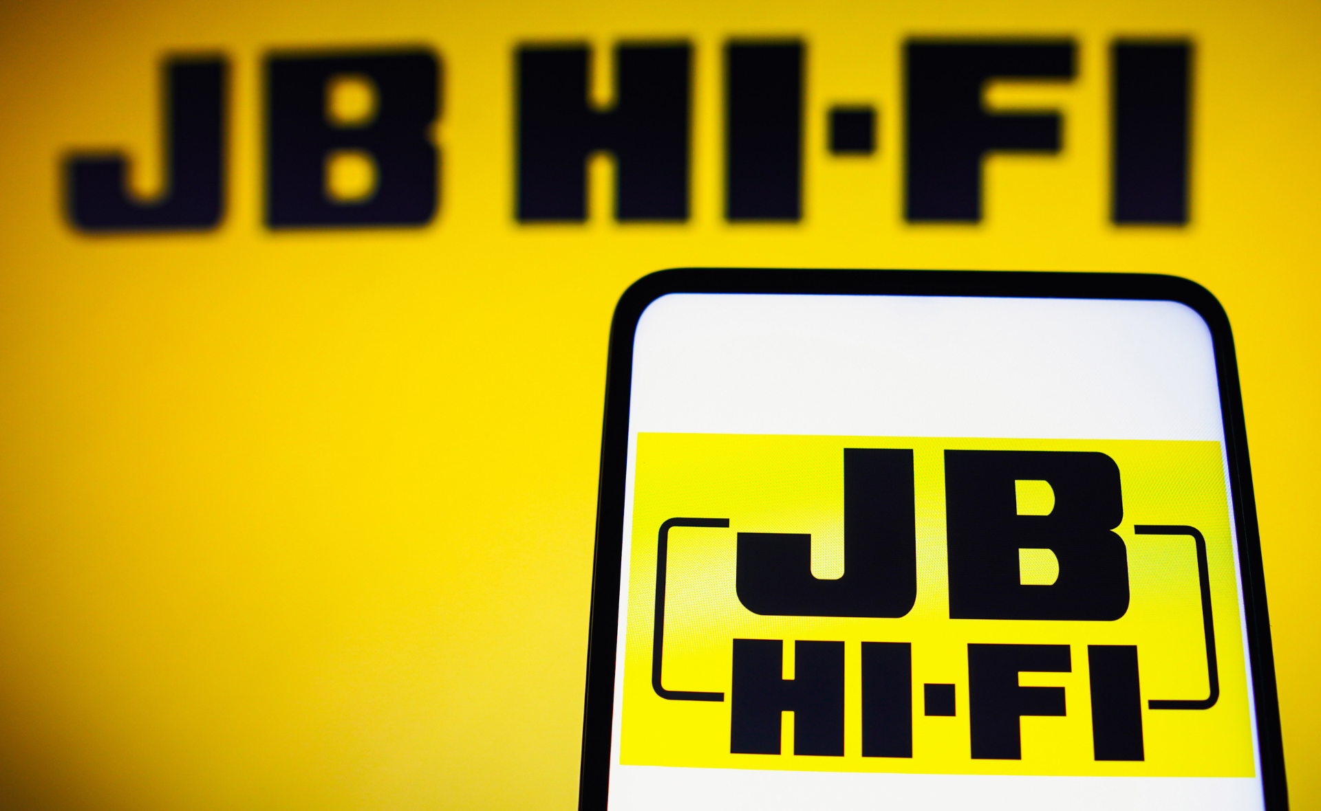 Save huge on computers, phones and accessories with JB HI-FI’s massive Black Friday sales for 2023