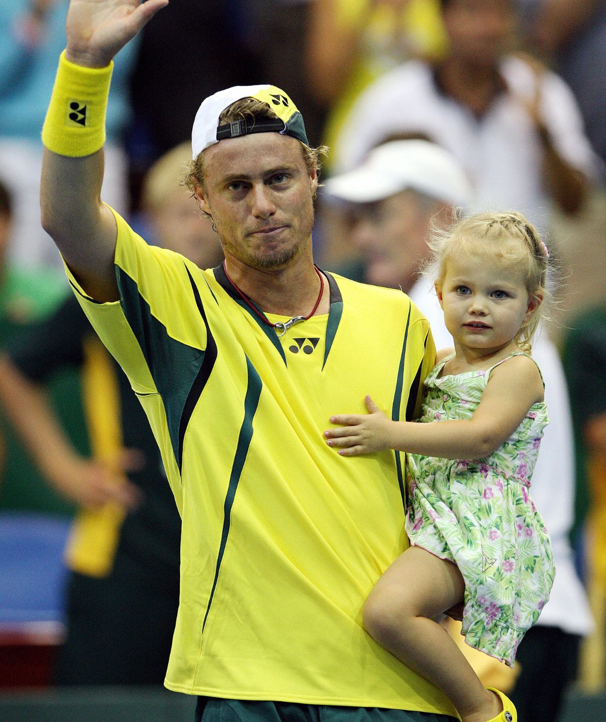 Lleyton Hewitt’s dating advice for Mia